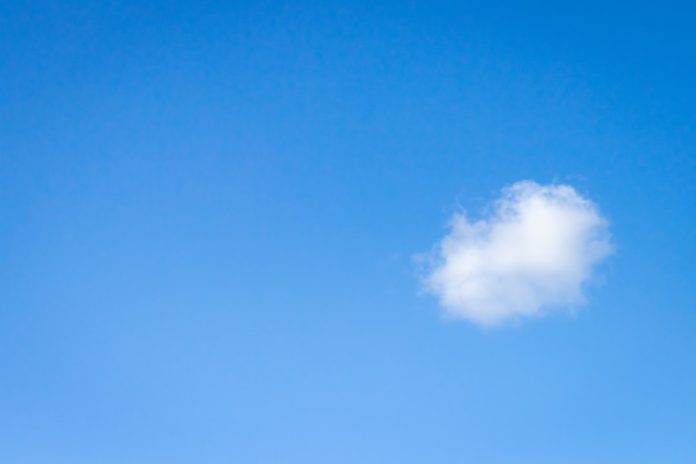 Immagine in evidenza – Perché il cielo è blu: la spiegazione scientifica il cielo è blu – Perché il cielo è blu: la spiegazione scientifica