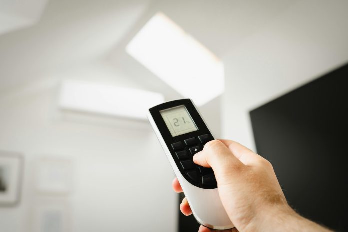 Come scegliere il condizionatore giusto nel 2026 telecomando condizionatore temperatura 21 gradi