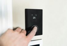 Come usare il condizionatore senza sprecare: trucchi pratici per la bolletta termostato smart impostazione temperatura casa