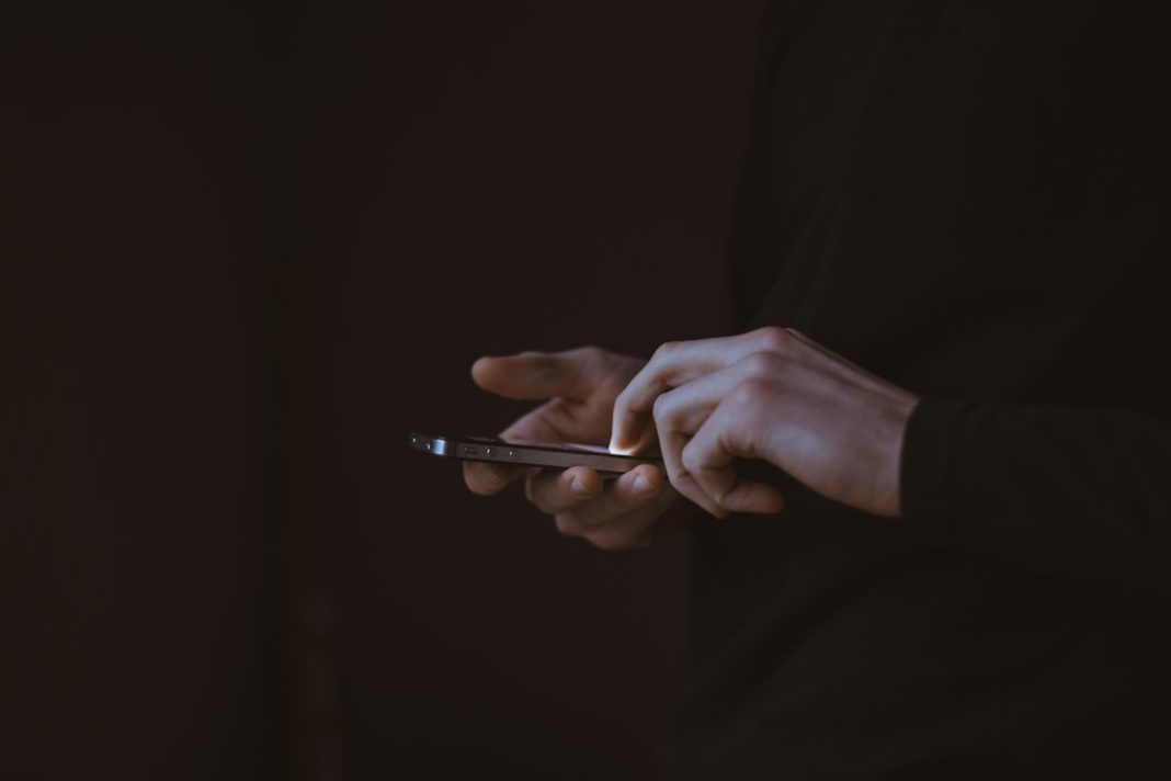 kimi ai smartphone – Kimi AI su smartphone: guida pratica per Android e iPhone
