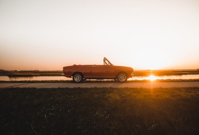 Immagine in evidenza – Polizze RC auto stagionali 2026: per cabrio, moto e camper si paga solo quando si usa rc auto stagionali – Polizze RC auto stagionali 2026: per cabrio, moto e camper si paga solo quando si usa