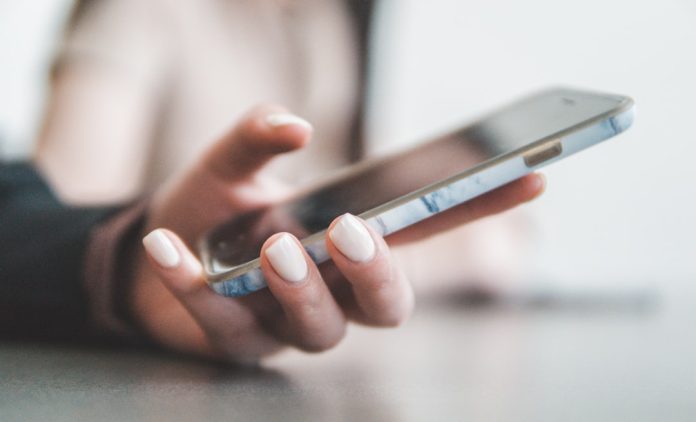 truffe telefoniche 2026 – Truffe telefoniche 2026: numeri a tre cifre e blocco spoofing, cosa cambia con le nuove regole AGCOM
