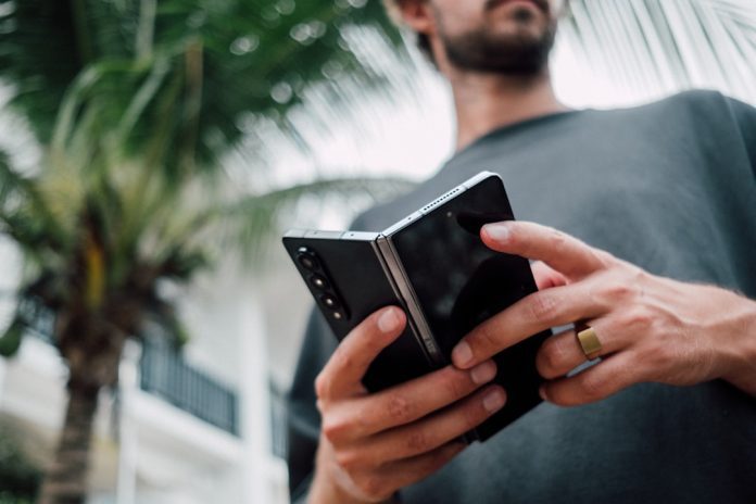 Immagine in evidenza – Samsung Galaxy Z Fold8: presentato ufficialmente, ecco il Flex Titanium z fold8 – Samsung Galaxy Z Fold8: presentato ufficialmente, ecco il Flex Titanium