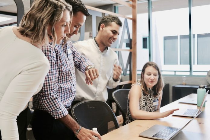 business office hiring young worker – Bonus Giovani Donne ZES Unica 2026