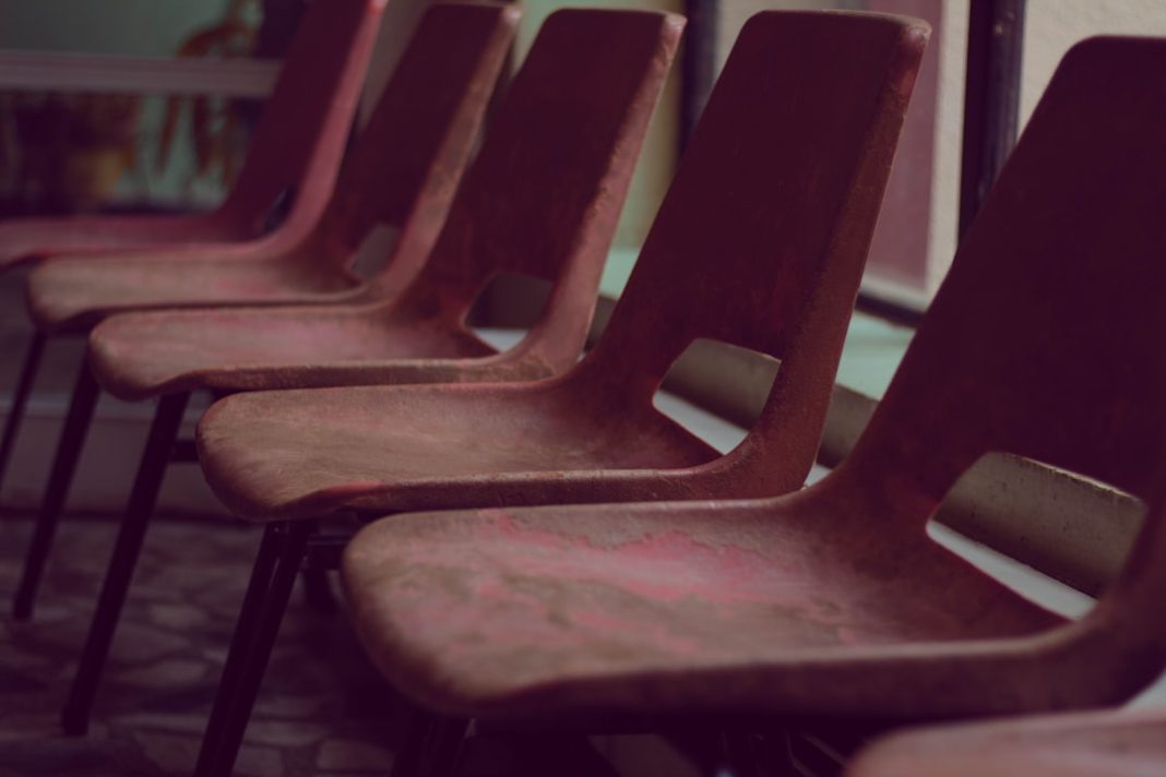 Liste d’attesa, il nuovo Piano 2026-2028: se non disdici la visita paghi il ticket anche da esente