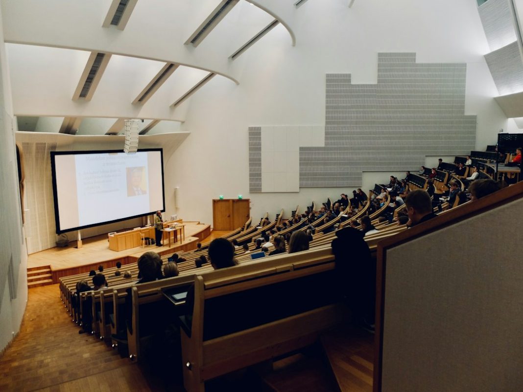 Borse di studio universitarie 2026/2027: importi, ISEE e l’equivoco sulla prima casa