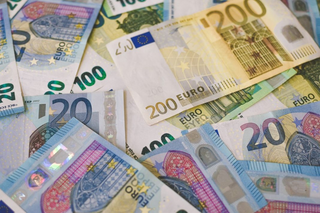 btp valore – BTP Valore ottobre 2026: cedole trimestrali o cedola unica?